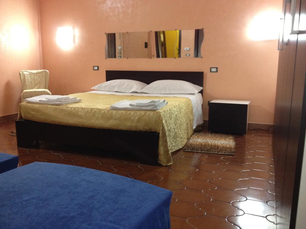 Bed And Breakfast Via Leuca Лечче Экстерьер фото